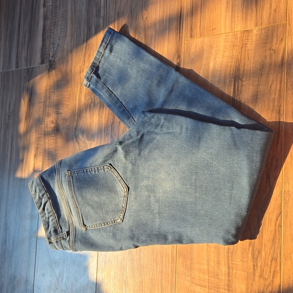 Women's/Junior's Mid-rise Demin Jegging - Picture 6 of 6